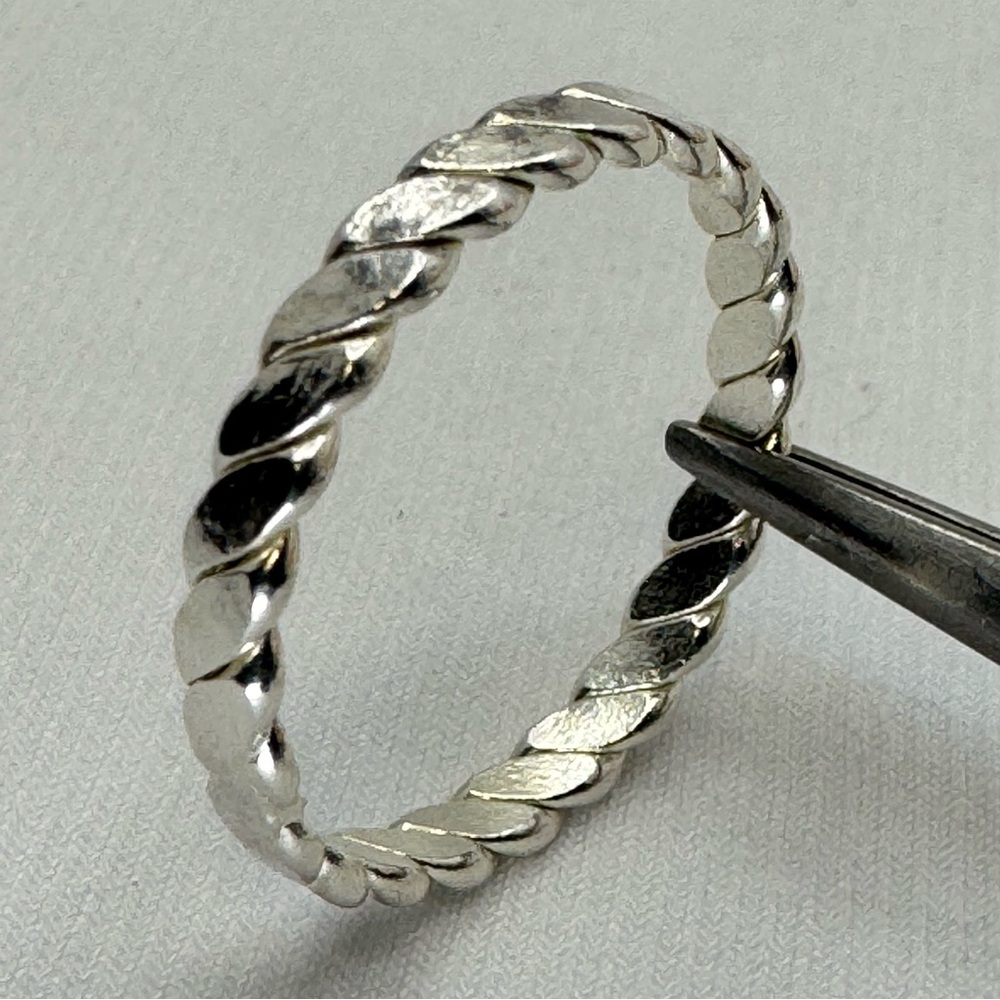 Vintage Mexico Silver Overlay Braided Band Ring Sz 8 Minimalist Stacking Boho - Picture 5 of 6